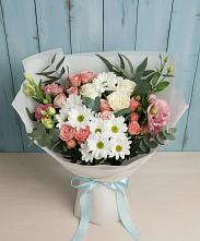 Букет цветов из:  Розы, Лизиантусы и Хризантемы в Мурманске