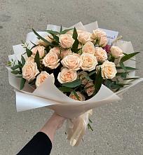 Букет Кремовые розы Латте в Мурманске