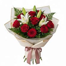 Букет цветов из:  Лилии и Розы в Мурманске