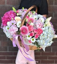 Цветочная композиция из Розы, Хризантемы, Пионы и Лизиантусы в корзине #REPLACE_PRED# Мурманске