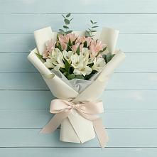 Букет цветов из:  Альстромерии в Мурманске