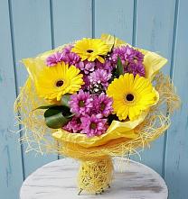 Букет цветов из:  Хризантемы и Герберы в Мурманске