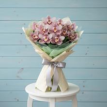 Букет цветов из:  Орхидеи и Розы в Мурманске