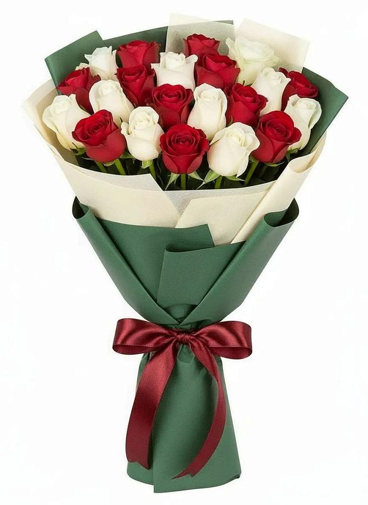 Букет Микс из красных и белых роз в Мурманске