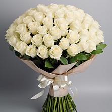 Букет 101 беля роза Белоснежка в Мурманске