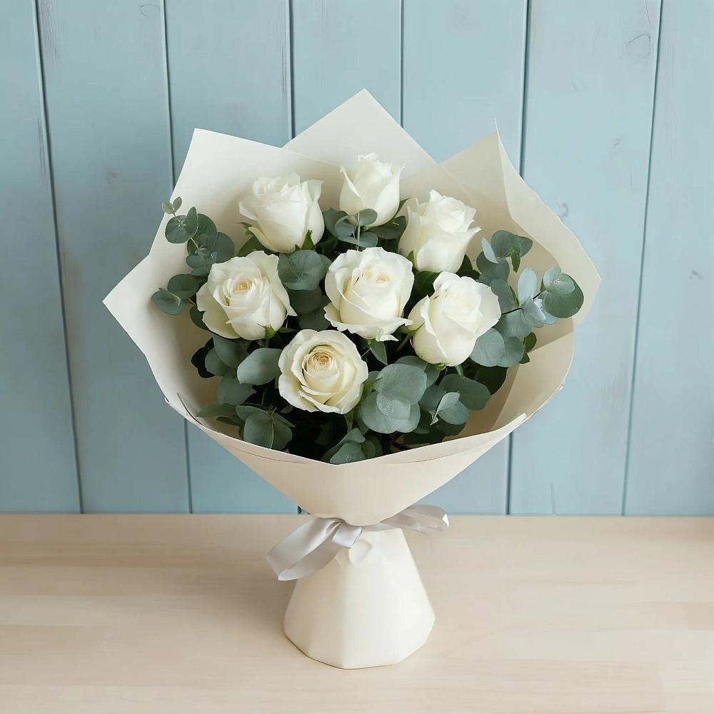 Букет Белые розы в Эвкалипте в Мурманске