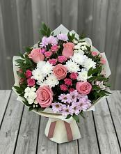 Букет цветов из:  Альстромерии, Гвоздики, Розы и Хризантемы в Мурманске