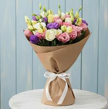 Букет цветов из:  Лизиантусы в Мурманске