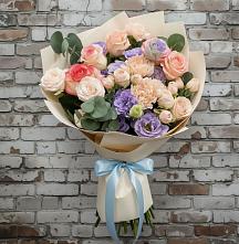 Букет цветов из:  Розы, Лизиантусы и Гвоздики #REPLACE_PRED# Мурманске
